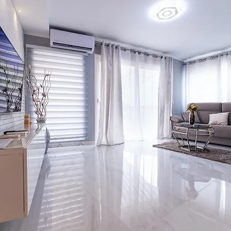 Luxury 2 Bedroom In Cristianos